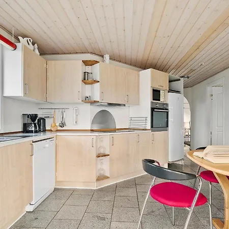 Four-bedroom In Sydals Tatil Evi *